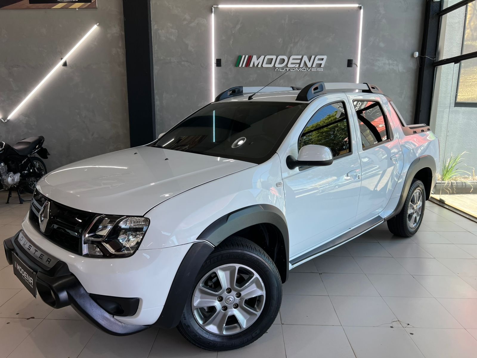 Renault Duster Oroch Dyna. 1.6 Flex 16V Mec. na cor Branco em Maringá / PR - 12961