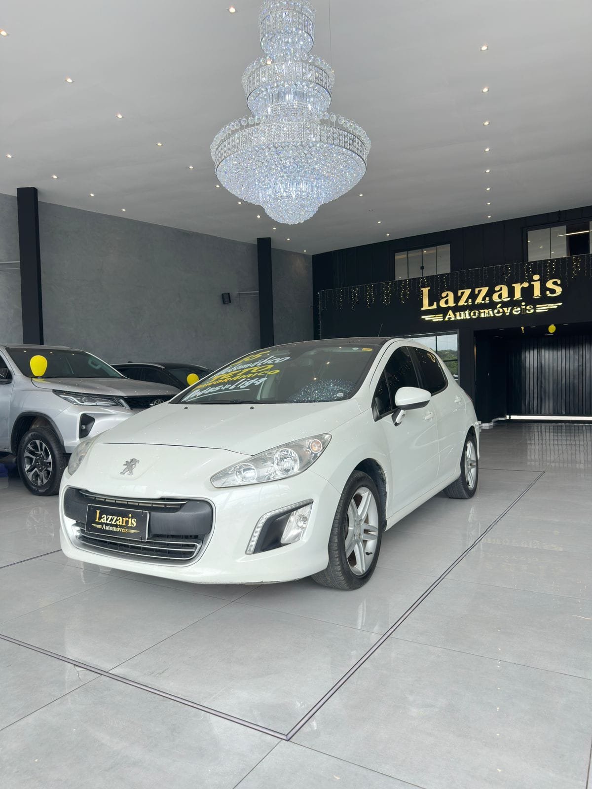 imagem de Allure 2.0 Flex 16V 5p Mec.