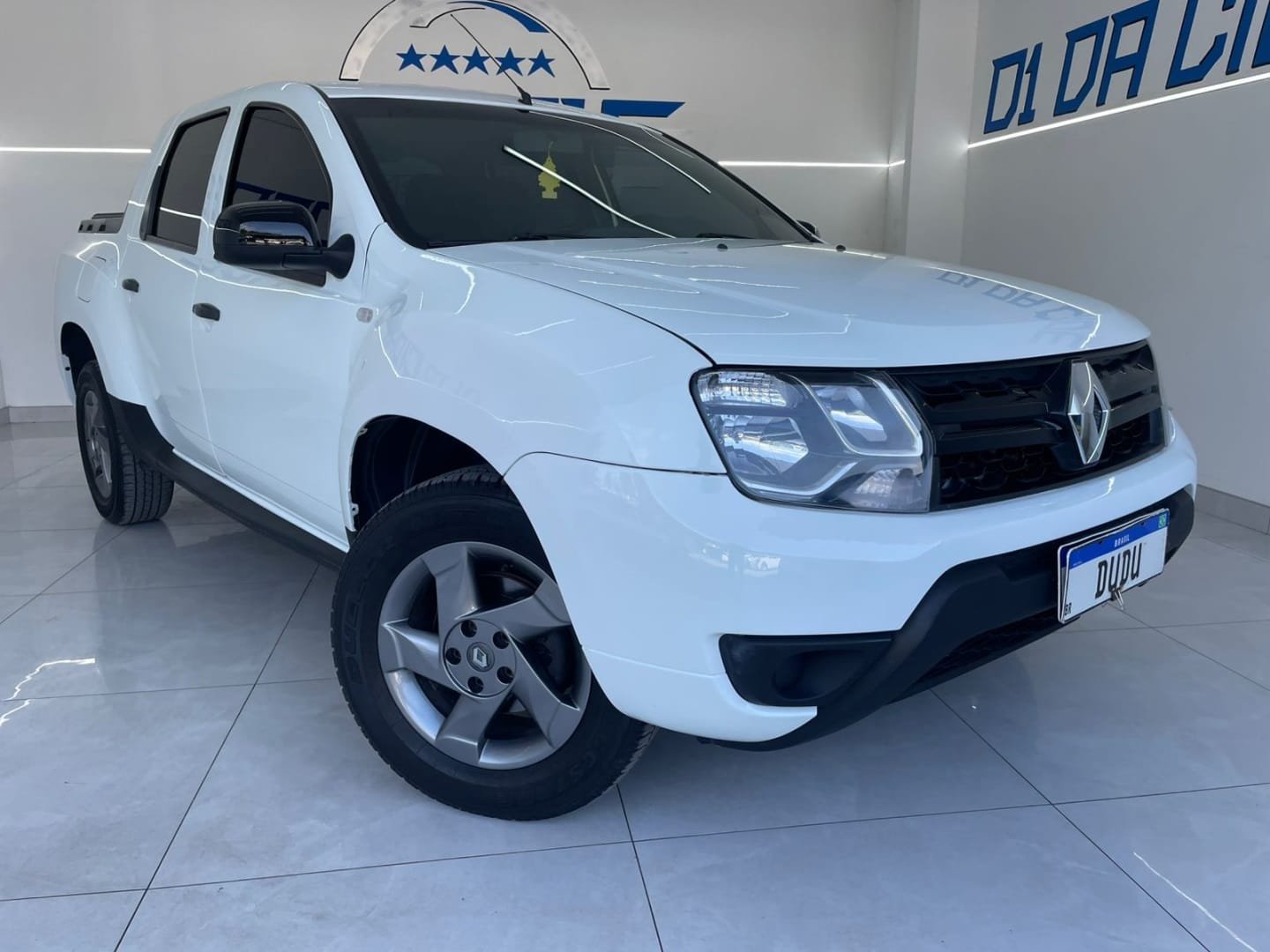 Renault DUSTER OROCH Express 1.6 Flex 16V Mec. na cor Branco em Joinville / SC - 13057