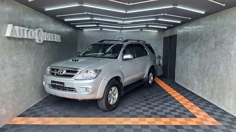 imagem de SW4 SRV D4-D 4x4 3.0 TDI Dies. Mec