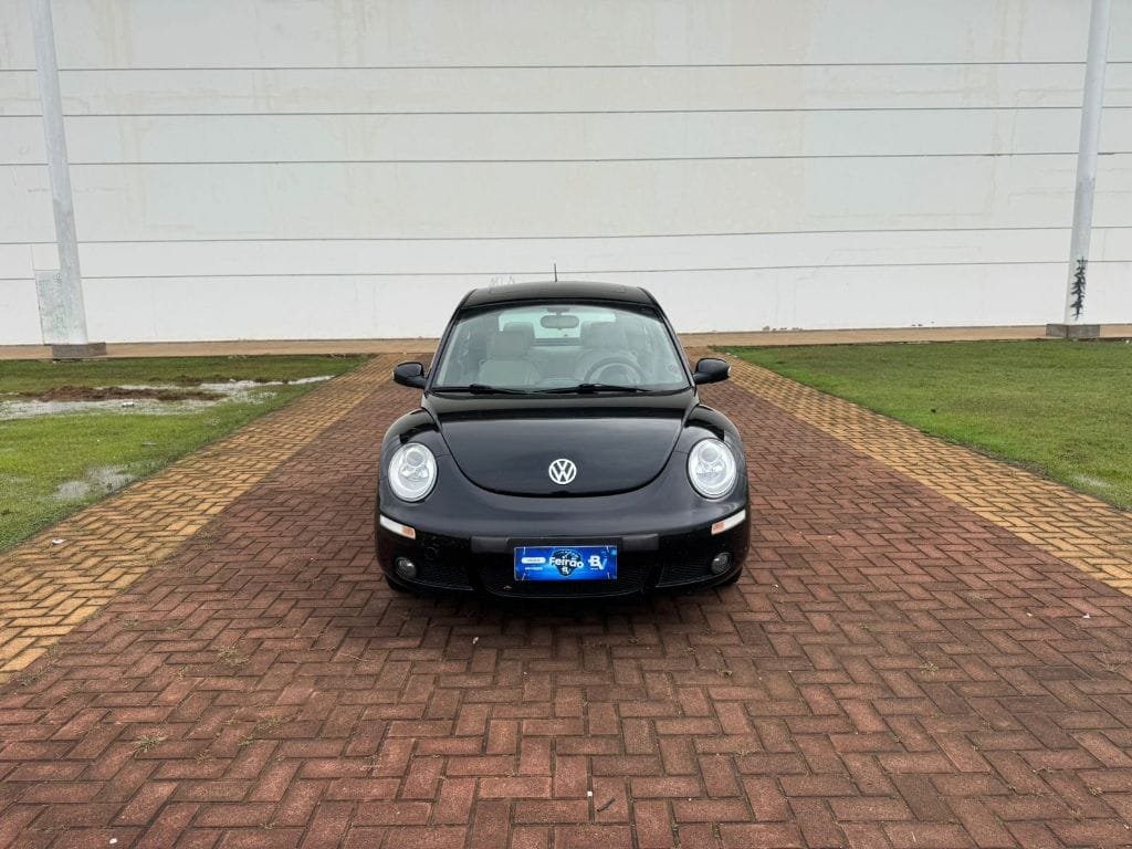 Volkswagen New Beetle 2.0 Mi Mec./Aut. na cor Preto em Paulínia / SP - 13363