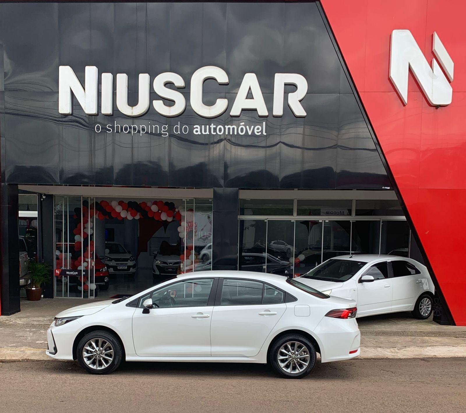 Toyota Corolla GLi 2.0 16V Flex Aut. na cor Branco em Itapiranga / SC - 13404