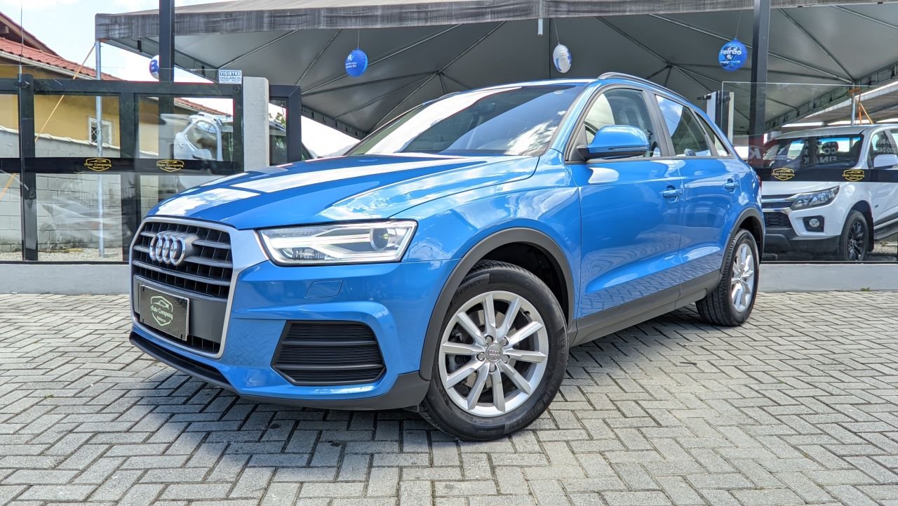 Audi Q3 1.4 TFSI/TFSI Flex S-tronic 5p na cor Azul em Santo Amaro da Imperatriz / SC - 13504