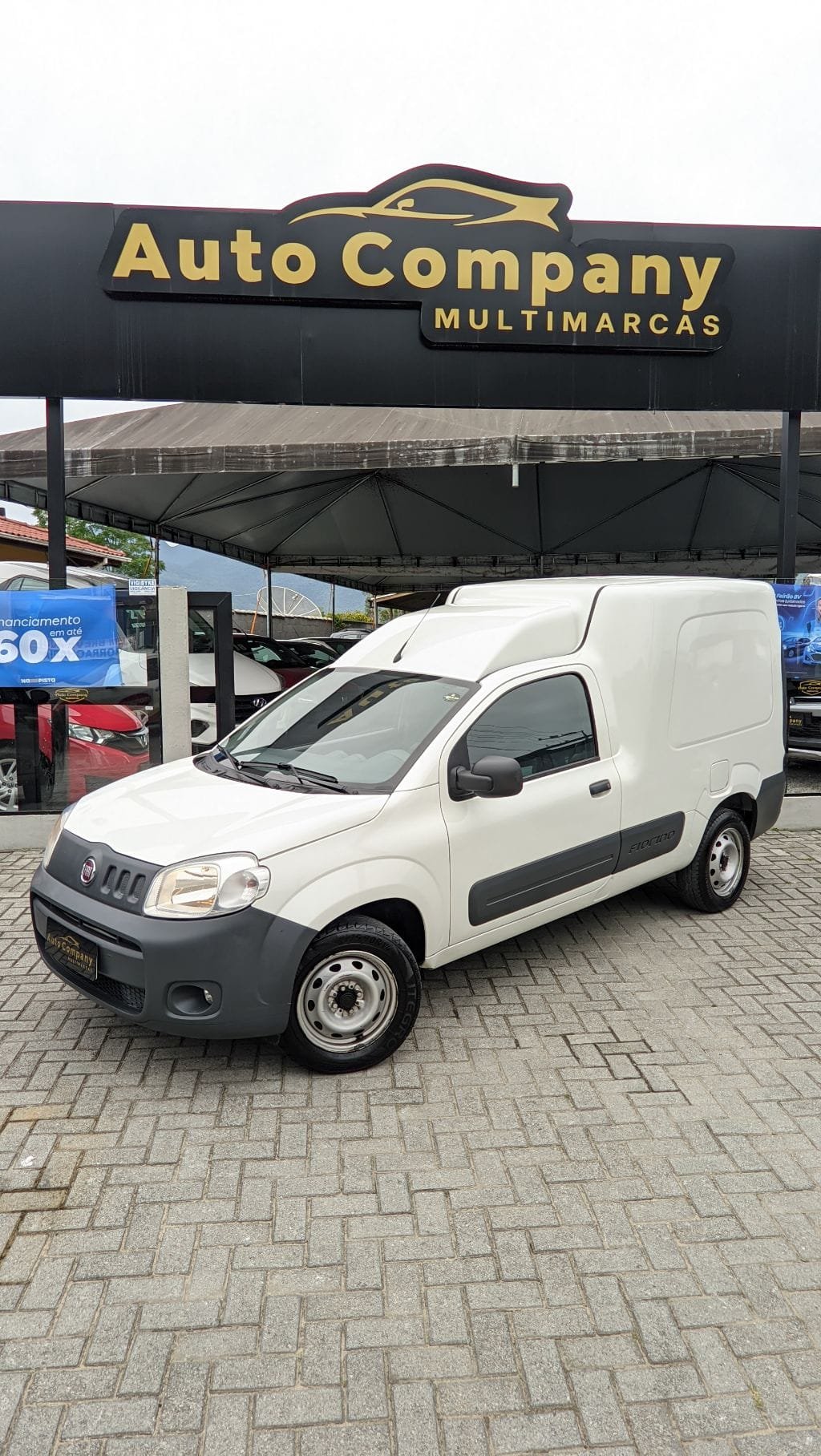Fiat Fiorino Furgão Work. HARD 1.4 Flex 8V 2p na cor Branco em Santo Amaro da Imperatriz / SC - 13517