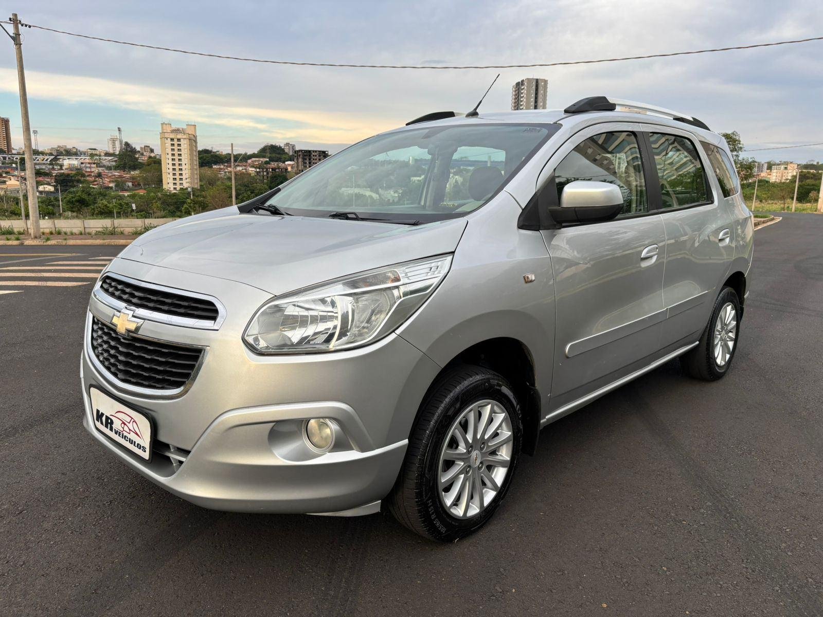 Chevrolet SPIN LT 1.8 8V Econo.Flex 5p Aut. na cor Cinza em Ribeirão Preto / SP - 13735