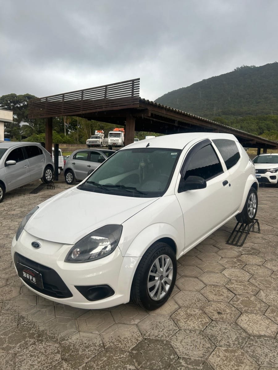 Ford Ka 1.0 8V/1.0 8V ST Flex 3p na cor Branco no Osório / RS - 13763