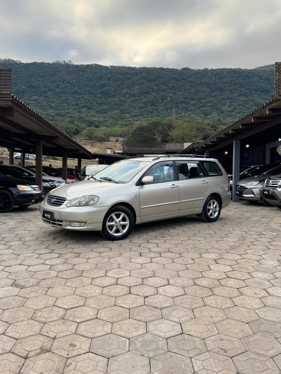 Toyota Corolla Fielder SW 1.8/1.8 XEi Flex Mec na cor Bege no Osório / RS - 13776