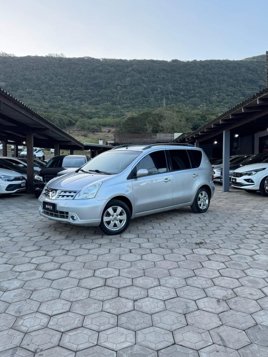 Nissan LIVINA 1.8 16V Flex Fuel Aut. na cor Cinza no Osório / RS - 13782