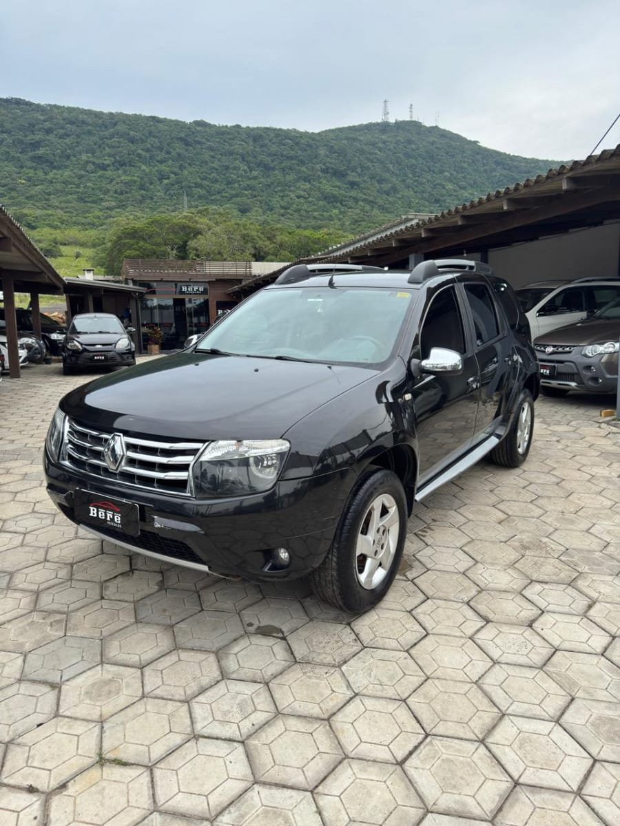 Renault Duster Dynamique 1.6 Flex 16V Mec. na cor Preto no Osório / RS - 13831