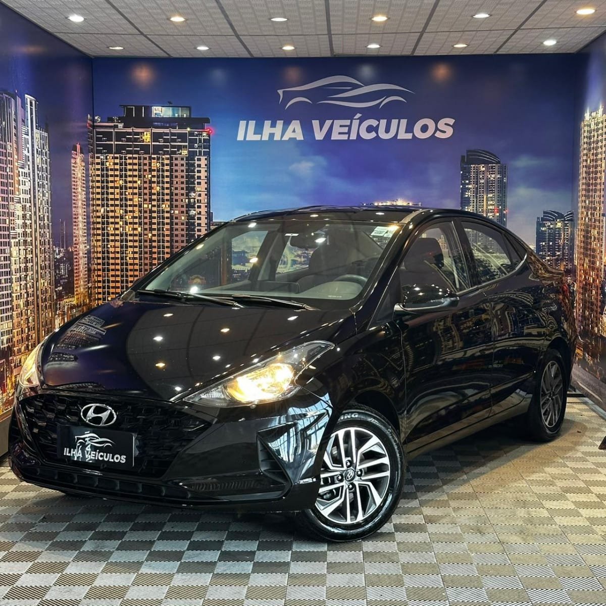 Hyundai HB20S Platinum 1.0 TB Flex 12V Mec. na cor Preto no Canoas / RS - 13923