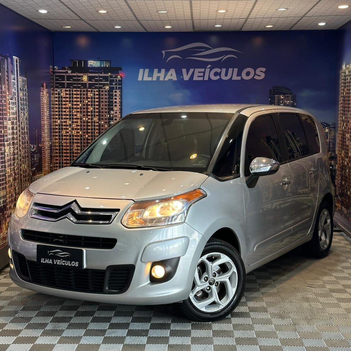 imagem de Exclusive 1.6 Flex 16V 5p Mec