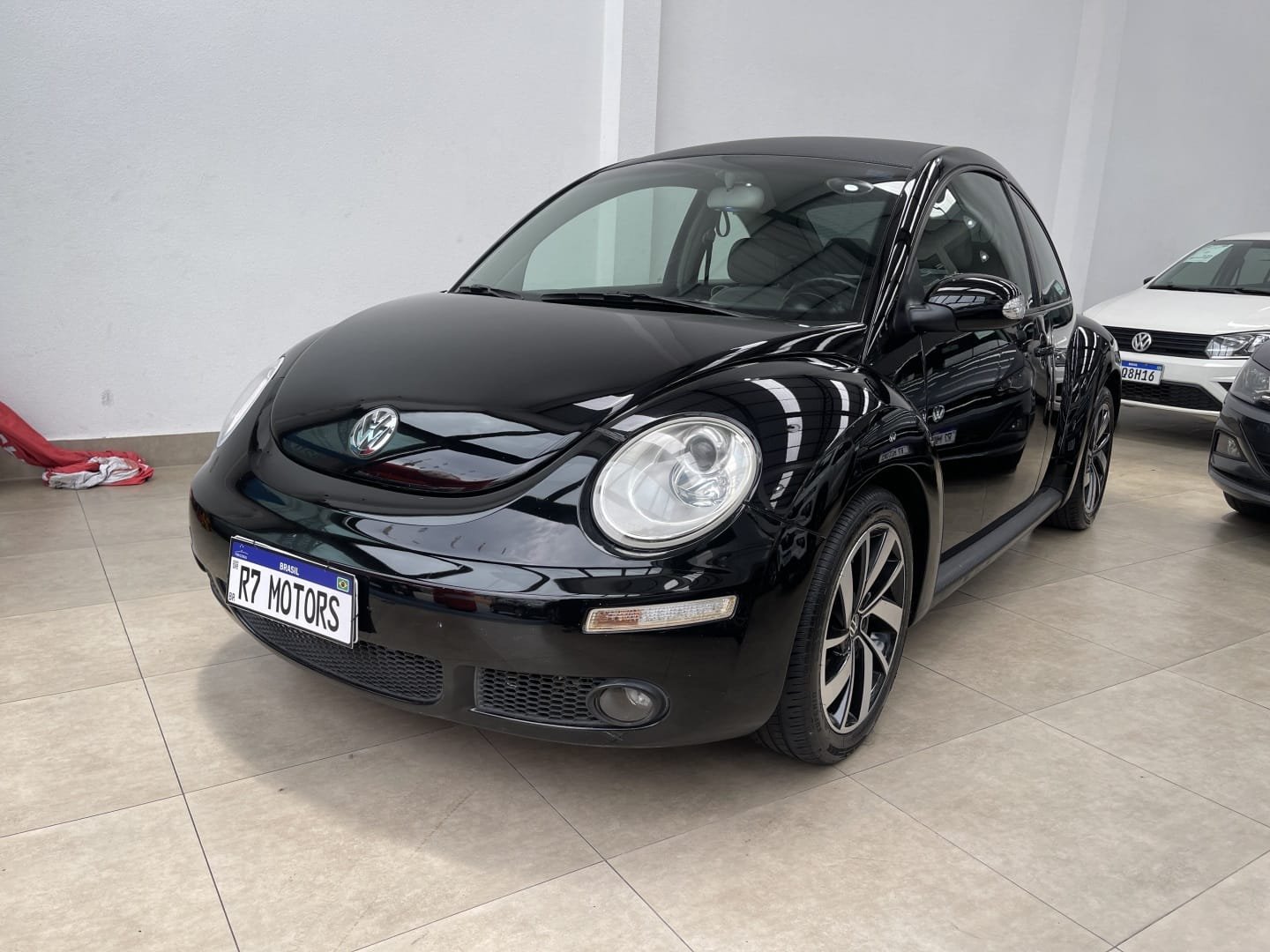Volkswagen New Beetle 2.0 Mi Mec./Aut. na cor Preto em Campinas / SP - 14137
