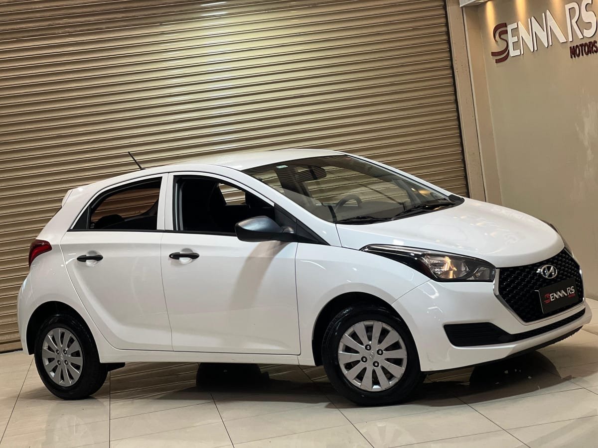 Hyundai HB20 Unique 1.0 Flex 12V Mec. na cor Branco no Cachoeirinha / RS - 14232