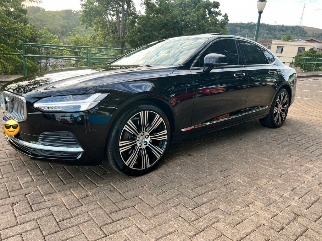 Volvo S90 T-8 INSCRIPT 2.0 AWD (Híbrido) na cor Preto em Imbituva / PR - 15568