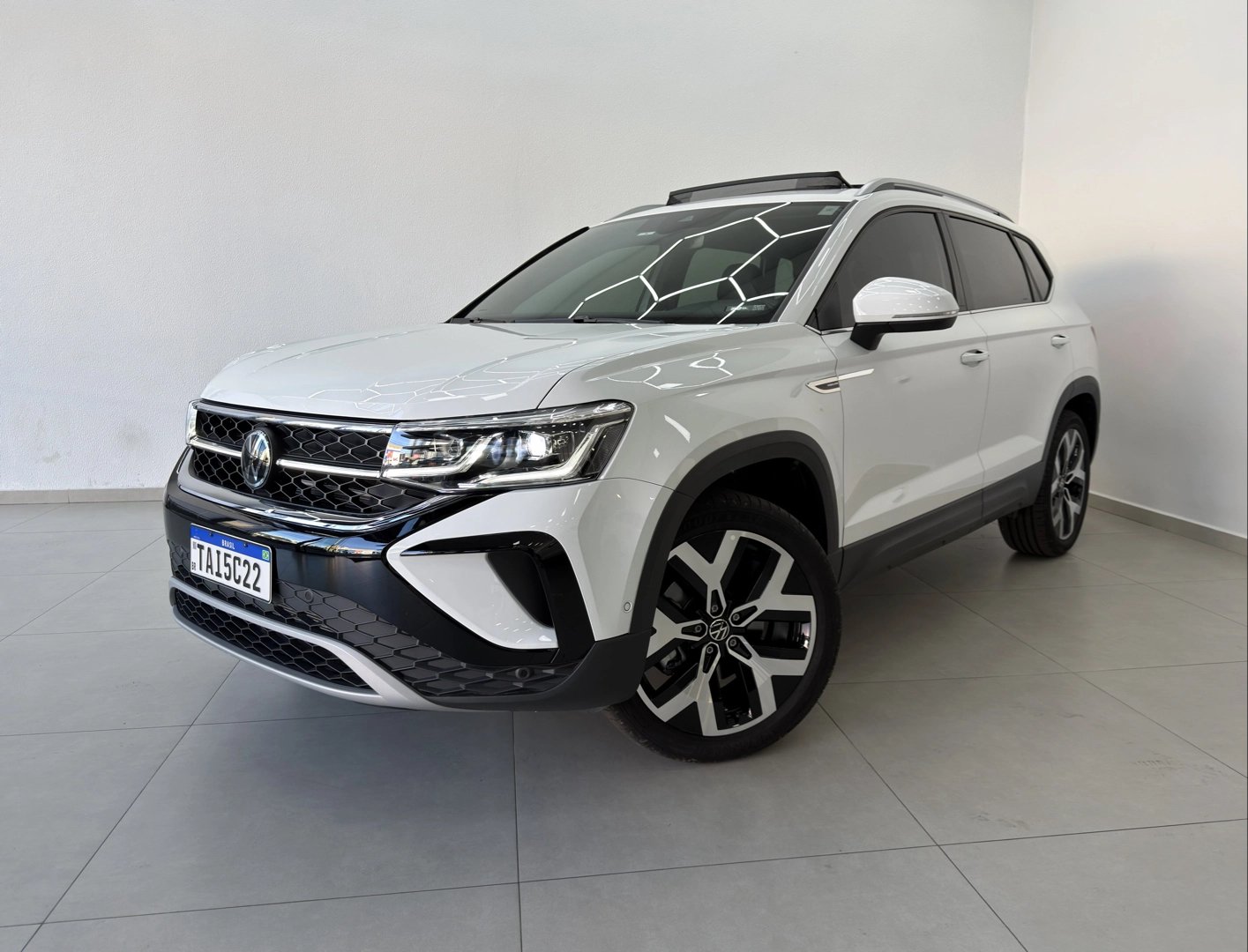 Volkswagen Taos Highline 1.4 250 TSI Flex Aut. na cor Branco em Chapecó / SC - 15668