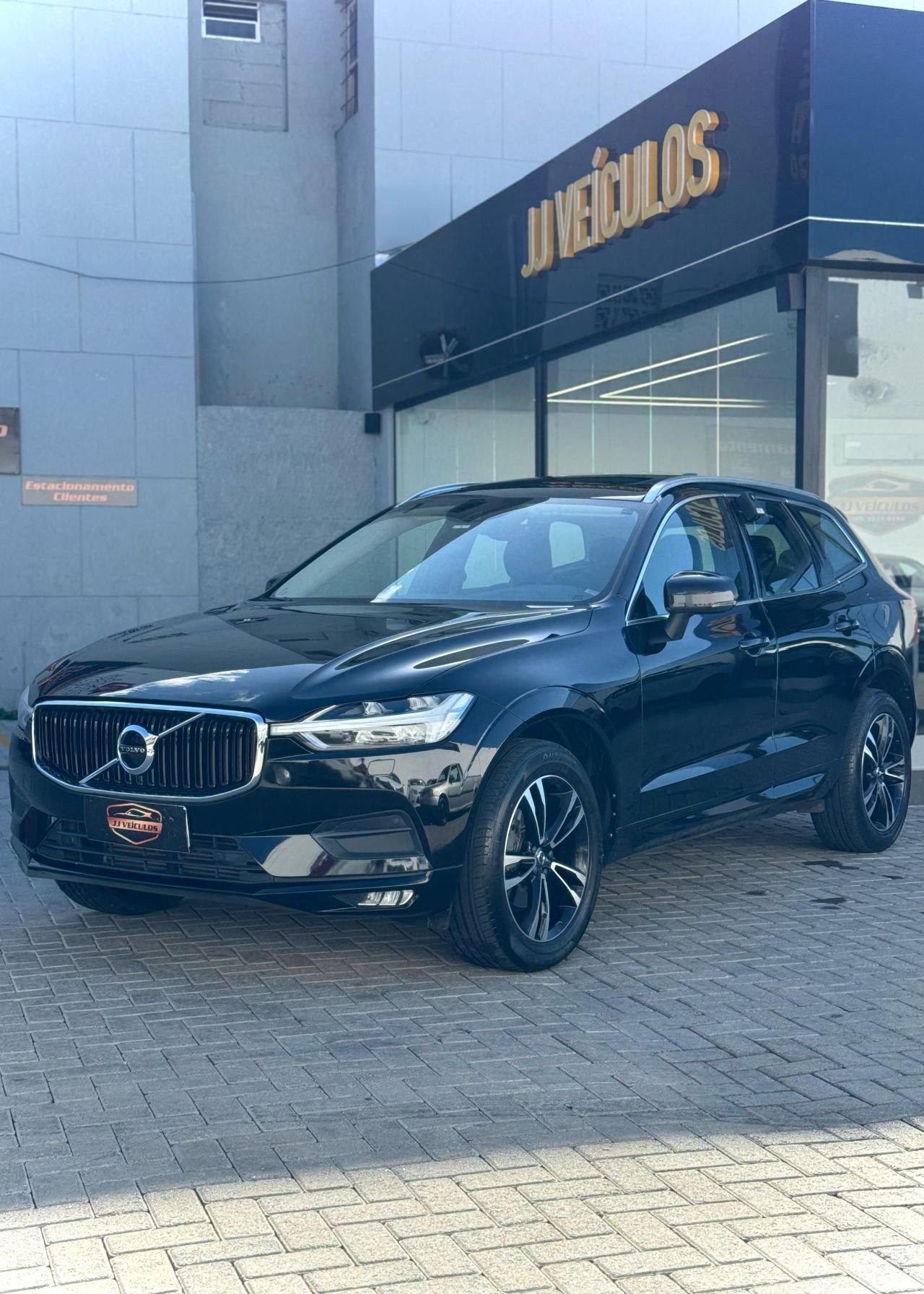 imagem de T-5 MOMENTUM 2.0 254cv AWD 5p