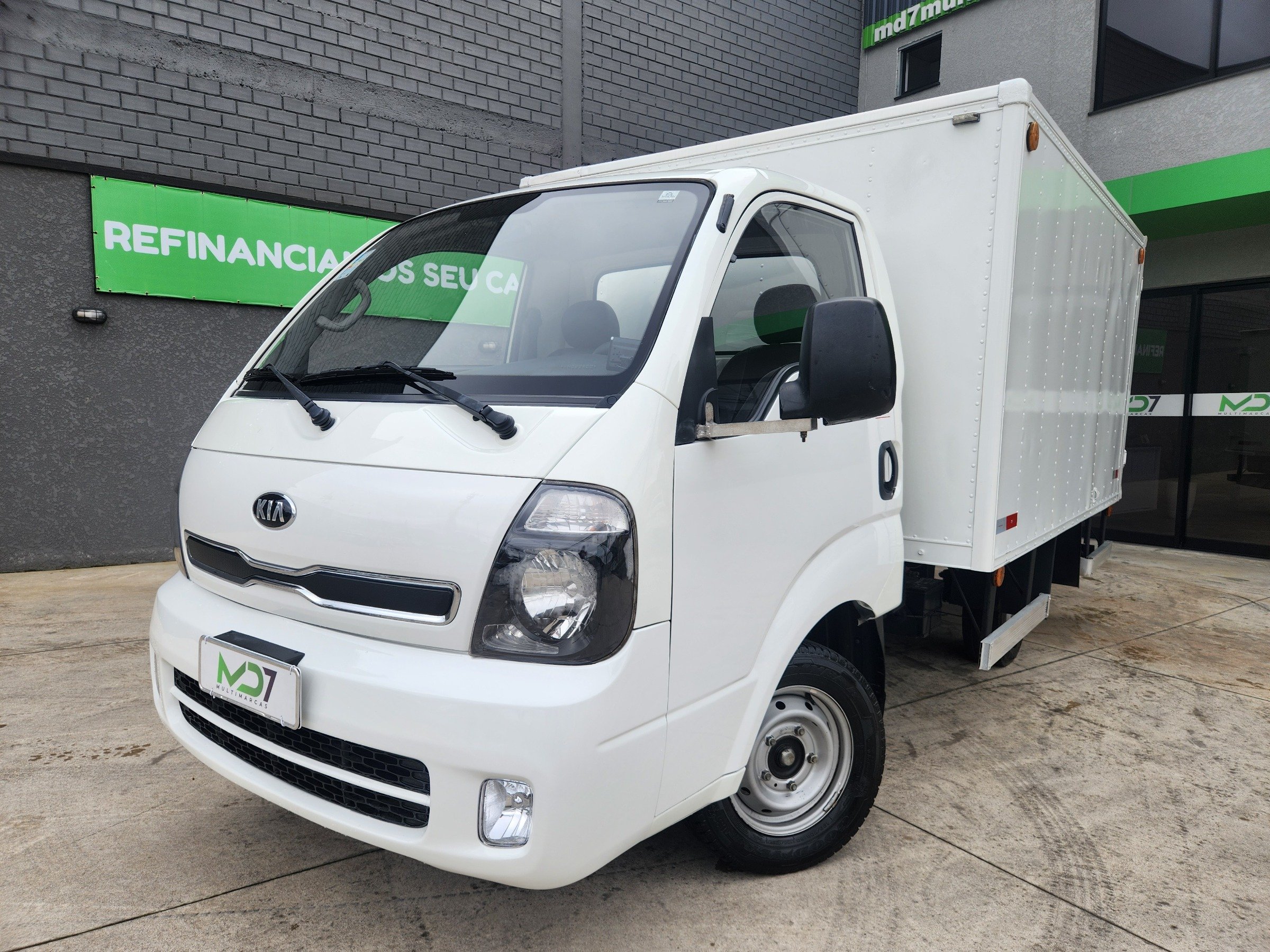 imagem de K-2500 2.5 4x2 TB Diesel