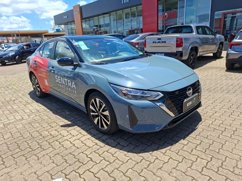 Nissan Sentra Exclu. Int. Premium 2.0 16V Aut. na cor Cinza no Porto Alegre / RS - 15947