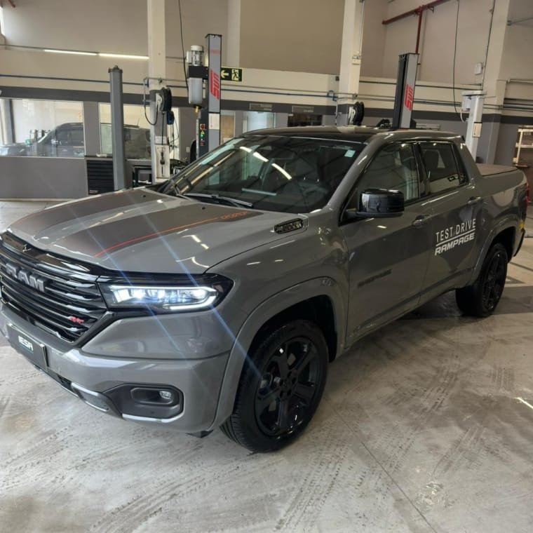 imagem de R/T HURRIC. 4 2.0 TB CD 4X4 Aut.