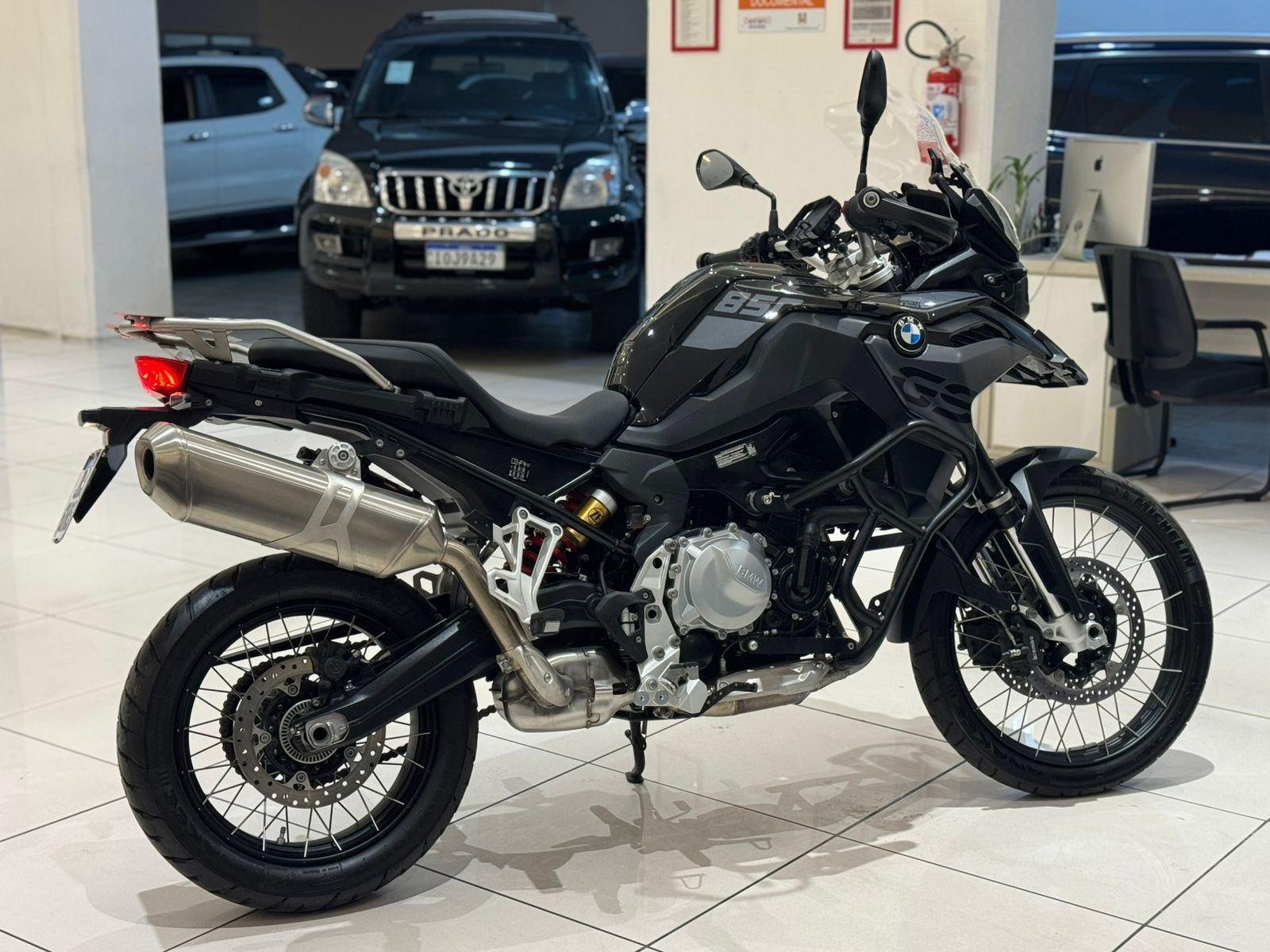 BMW F 850 GS Premium  na cor Preto no Rio Grande / RS - 16285