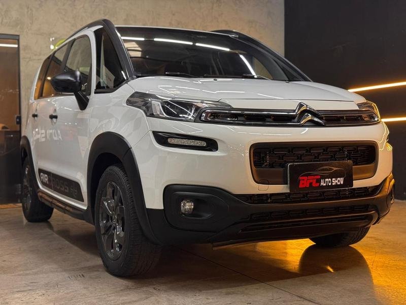 Citroën AIRCROSS Live 1.6 Flex 16V 5p Aut. na cor Branco em Londrina / PR - 16490