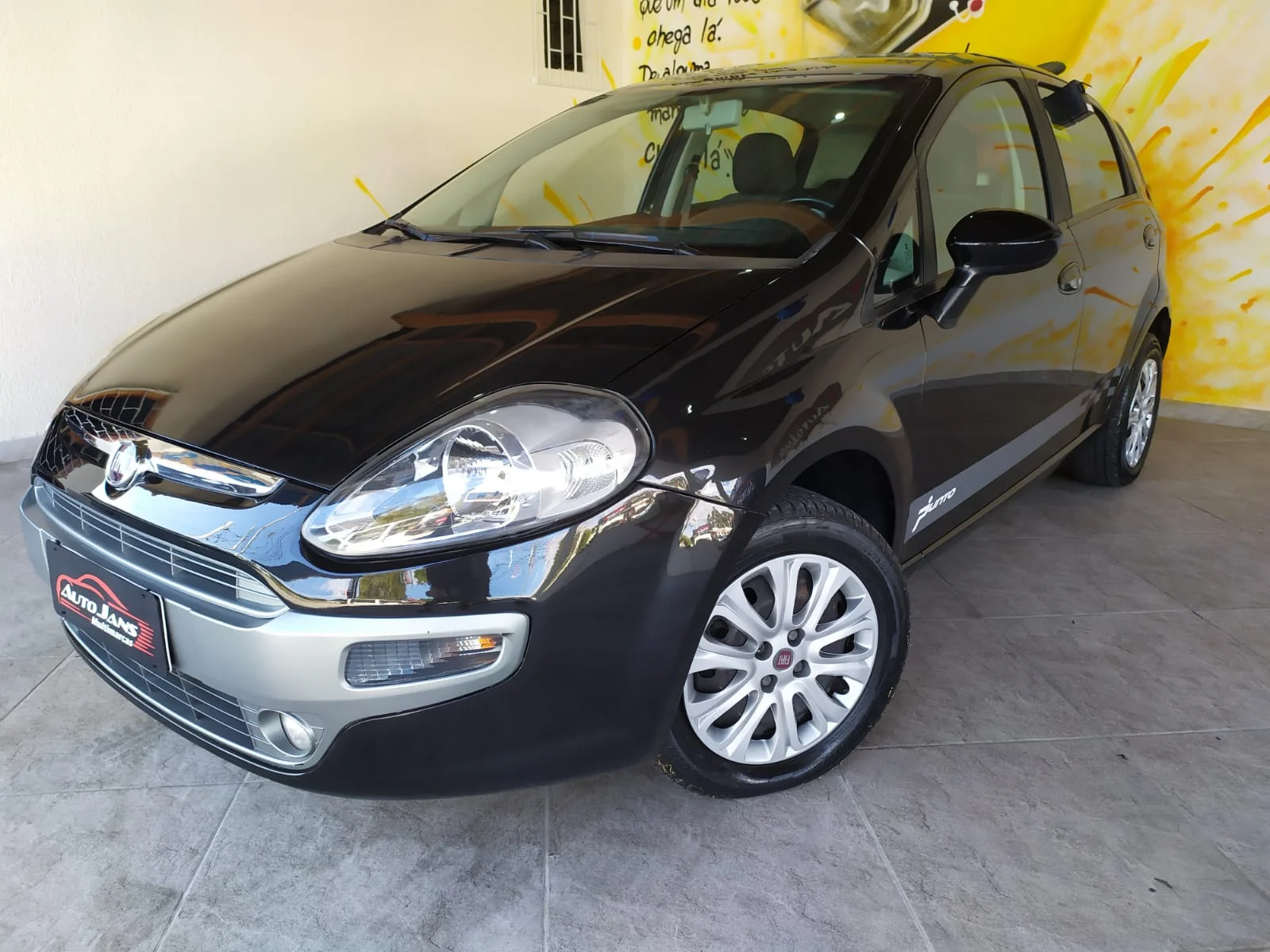 Fiat Punto ESSENCE SP 1.6 Flex 16V 5p na cor Preto em Curitiba / PR - 16525