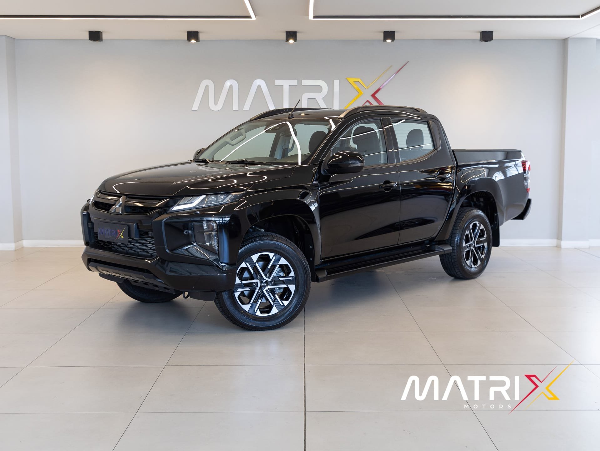 Mitsubishi L200 Triton Sport HPE-S 2.4 CD Dies. Aut na cor Preto em São José / SC - 16742