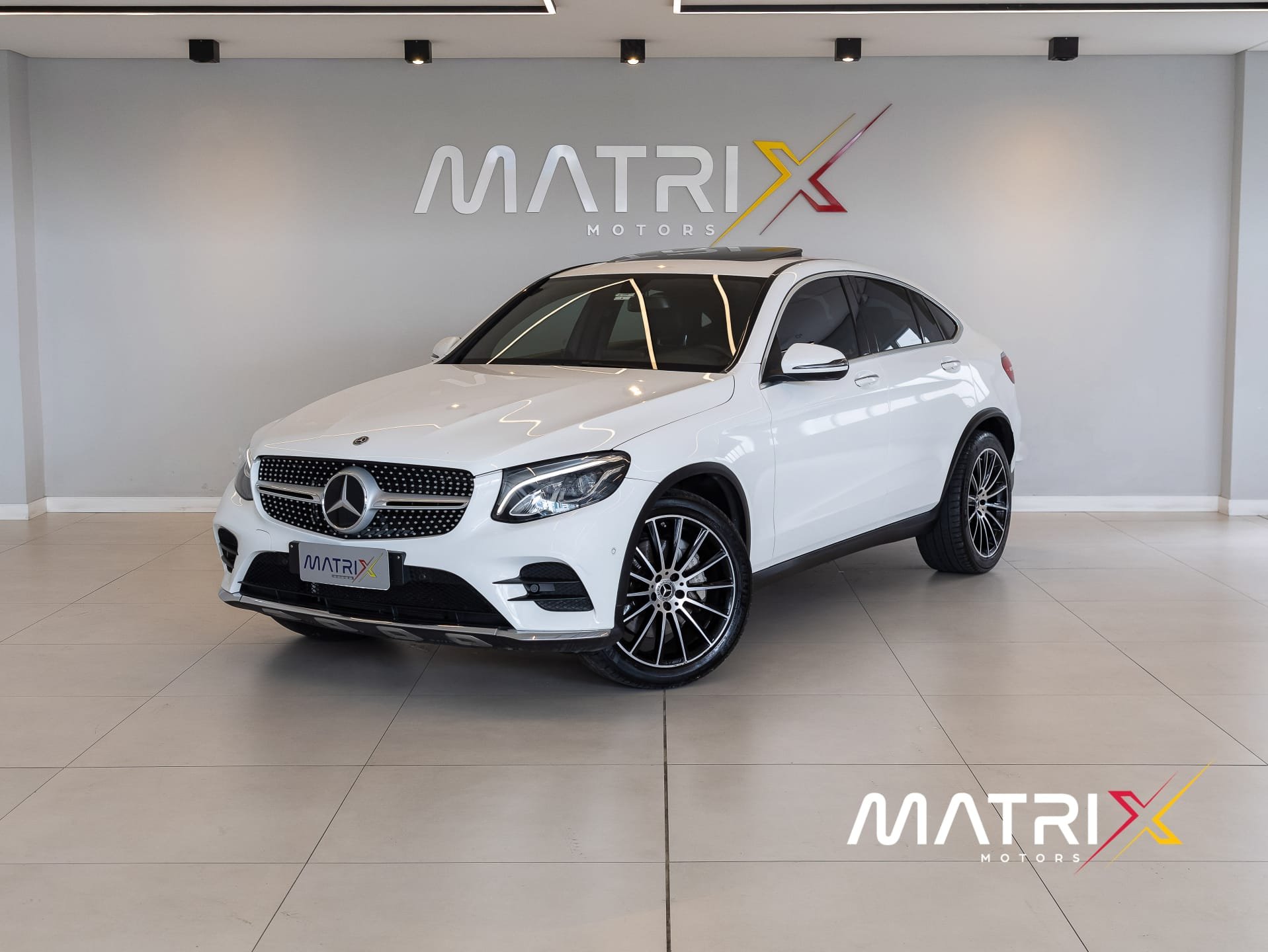 Mercedes-Benz GLC-250 Coupe 4MATIC 2.0 TB 16V Aut. na cor Branco em São José / SC - 16813
