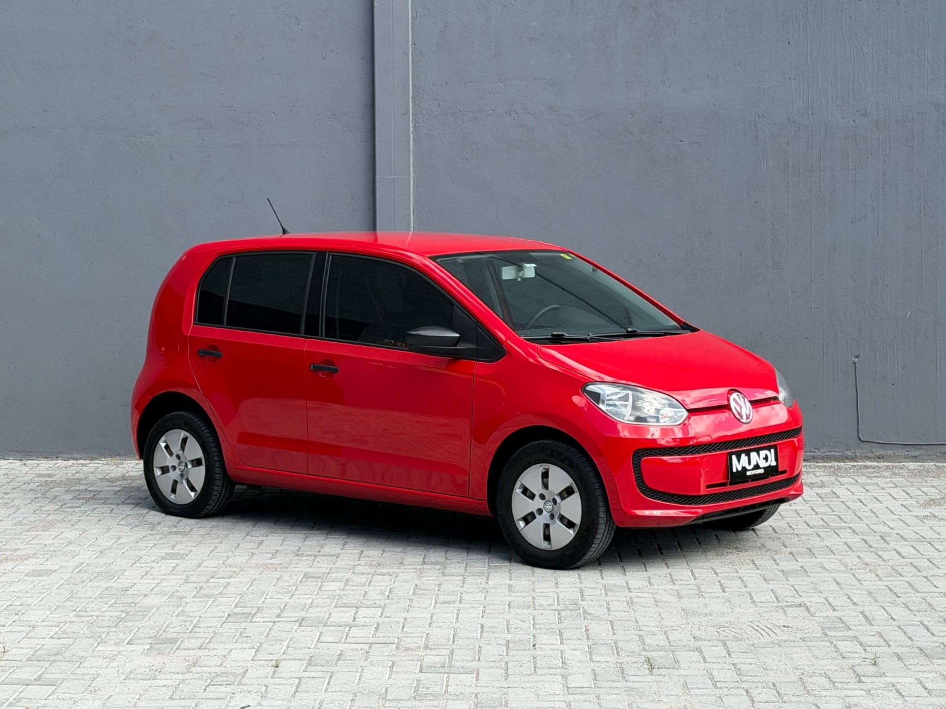 Volkswagen up! take 1.0 T. Flex 12V 3p na cor Vermelho em Curitiba / PR - 16963