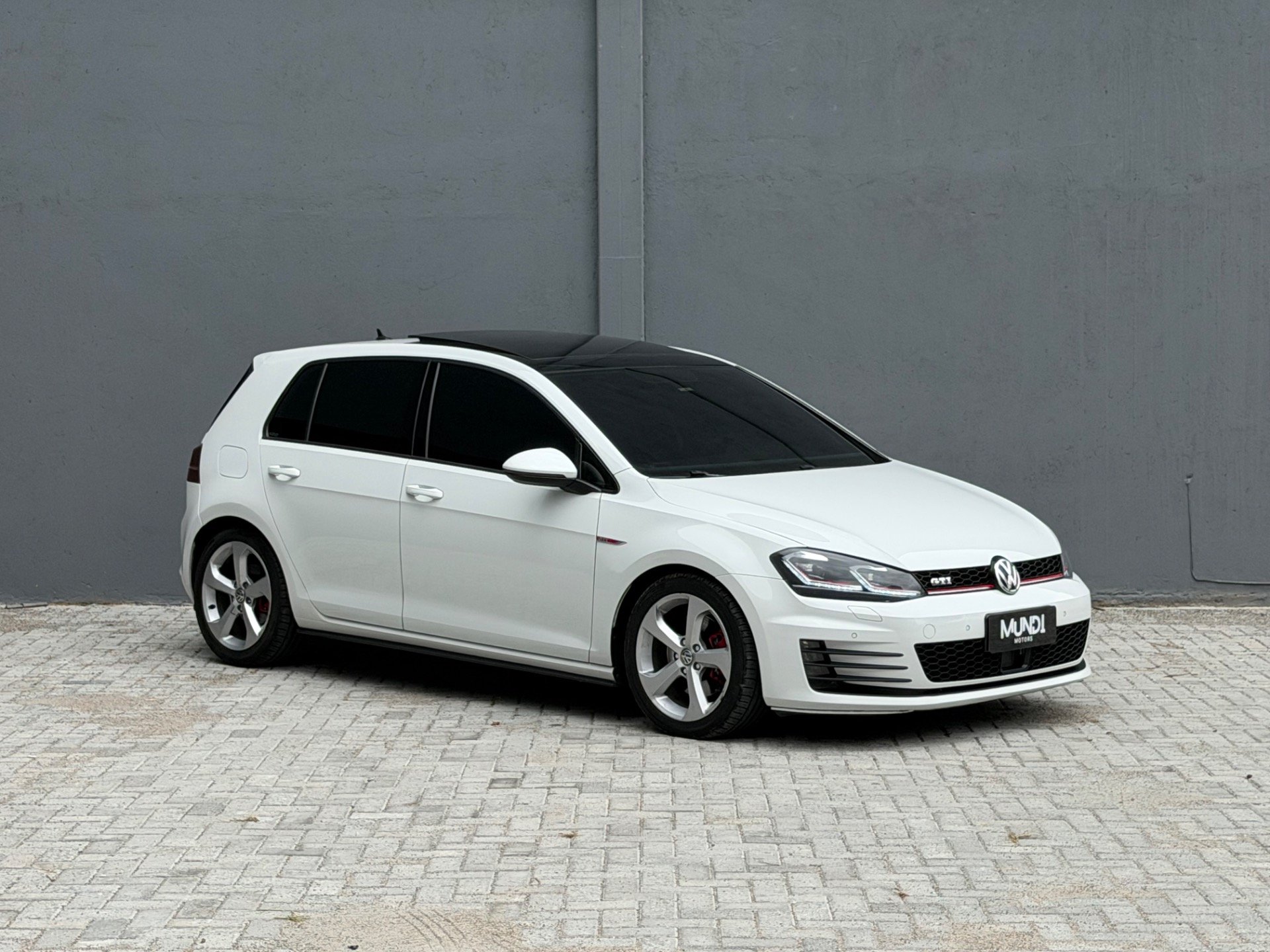 imagem de GTi 2.0 TSI 220cv Aut.