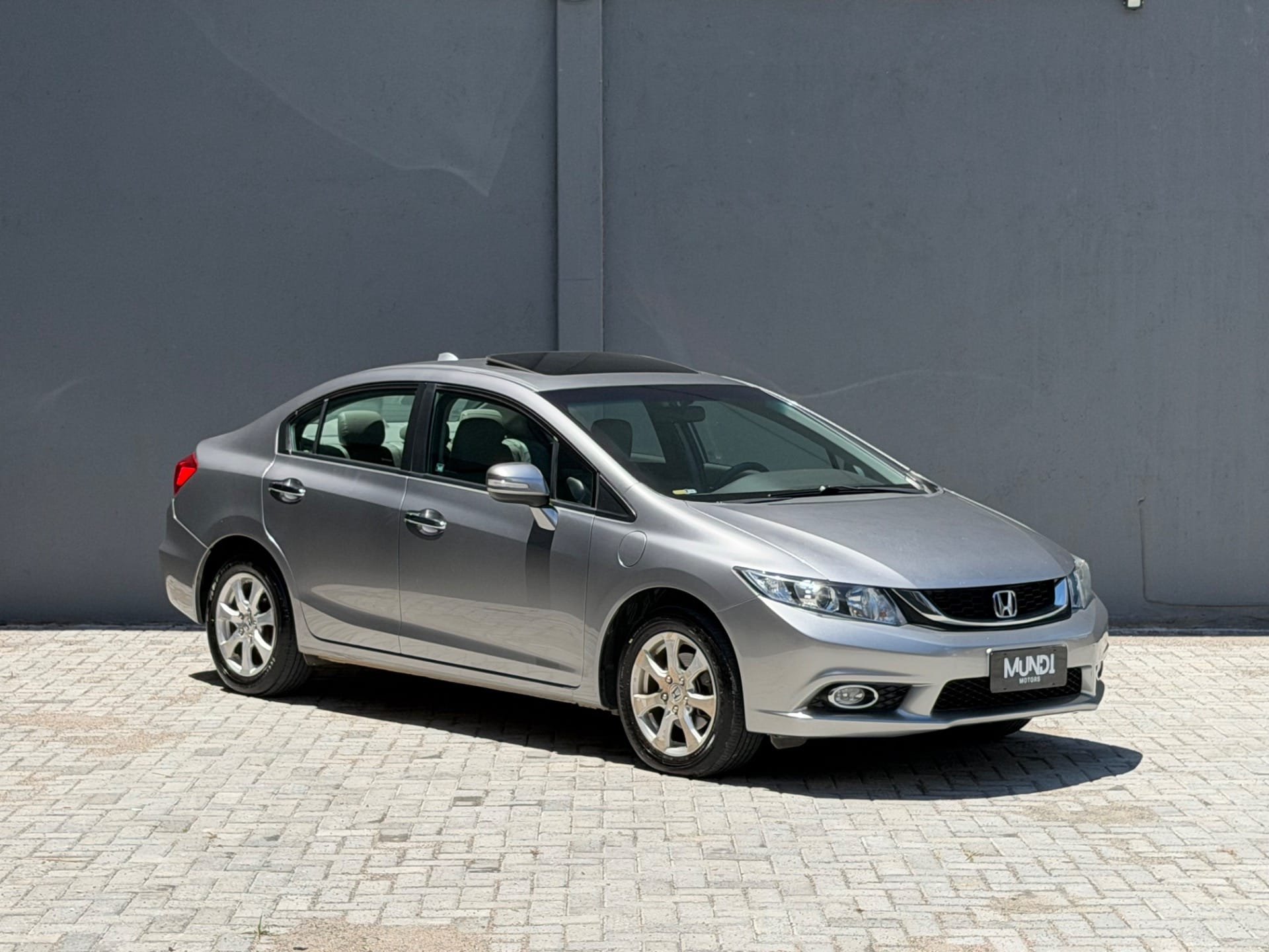 imagem de Sedan EXS 1.8/1.8 Flex 16V Aut. 4p