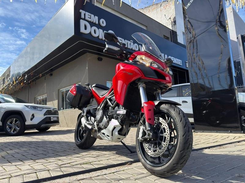 DUCATI MULTISTRADA 1260  na cor Vermelho em Curitiba / PR - 17457