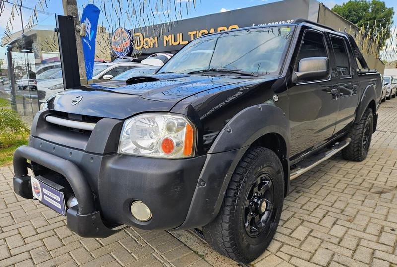 Nissan Frontier XE ATTACK CD 2.8 TDI Diesel na cor Preto em Curitiba / PR - 17472