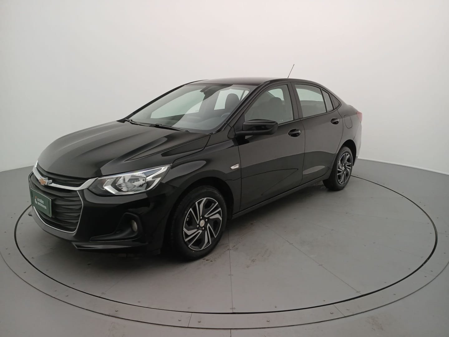 Chevrolet Onix HATCH LT 1.0 12V Flex 5p Mec. na cor Preto em Pato Branco / PR - 17627