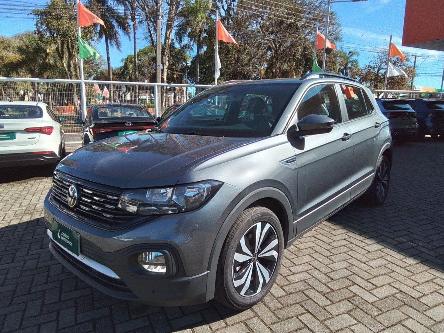 Volkswagen T-Cross Comfor. 200 TSI 1.0 Flex 5p Aut. na cor Cinza em Pato Branco / PR - 17668