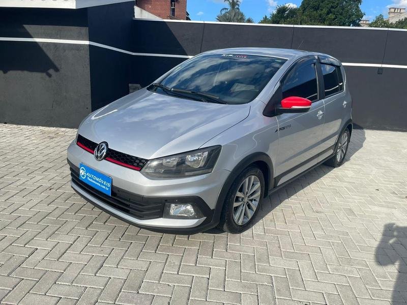 Volkswagen Fox PEPPER 1.6 Flex 16V 5p na cor Prata em Campo Largo / PR - 1771