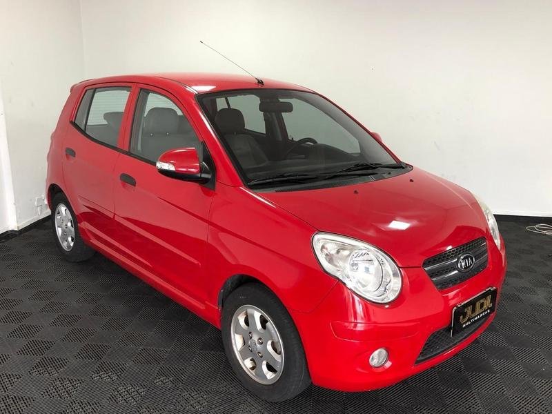 Kia Picanto EX 1.1/1.0/ 1.0 Flex Mec. na cor Vermelho em Curitiba / PR - 17796