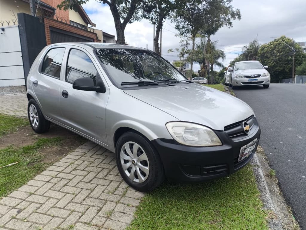 Chevrolet Celta Spirit/ LT 1.0 MPFI 8V FlexP. 5p na cor Cinza em Curitiba / PR - 17878