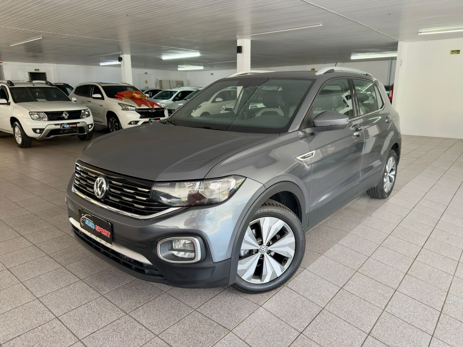 Volkswagen T-Cross Hig. 250 TSI 1.4 Flex 16V 5p Aut na cor Cinza no Novo Hamburgo / RS - 18021