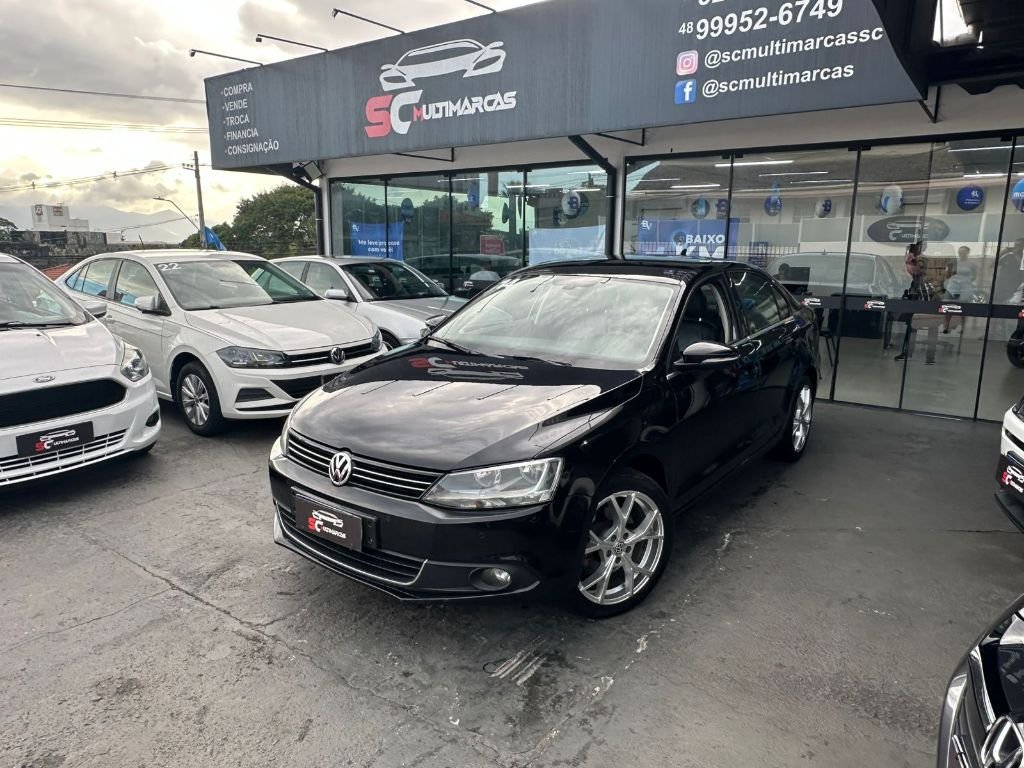 Volkswagen Jetta Highline 2.0 TSI 16V 4p Tiptronic na cor Preto em Florianópolis / SC - 18094