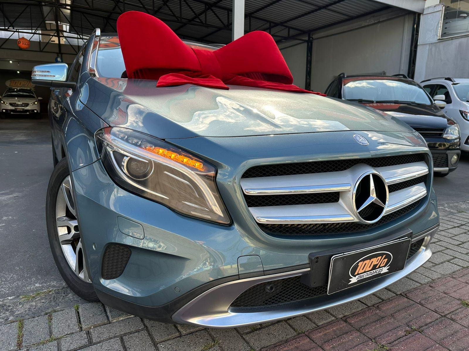 Mercedes-Benz GLA 200 Advance 1.6/1.6 TB 16V Flex Aut. na cor Azul em Joinville / SC - 18132