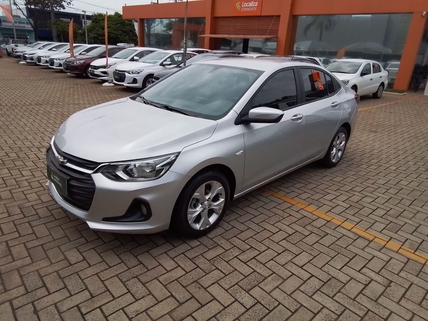 Chevrolet Onix HATCH LTZ 1.0 12V TB Flex 5p Aut. na cor Cinza em Maringá / PR - 18748