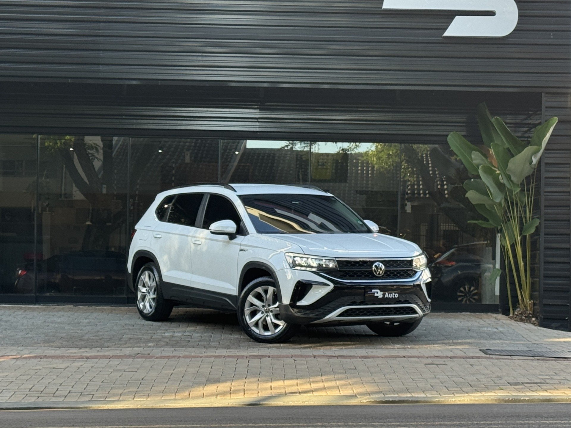 Volkswagen Taos Comfortline 1.4 250 TSI Flex Aut. na cor Branco em Maringá / PR - 20010