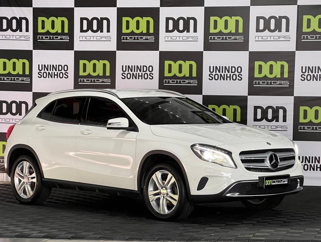 Mercedes-Benz GLA 200 Style 1.6 TB 16V/Flex Aut. na cor Branco em São Bento do Sul / SC - 20062