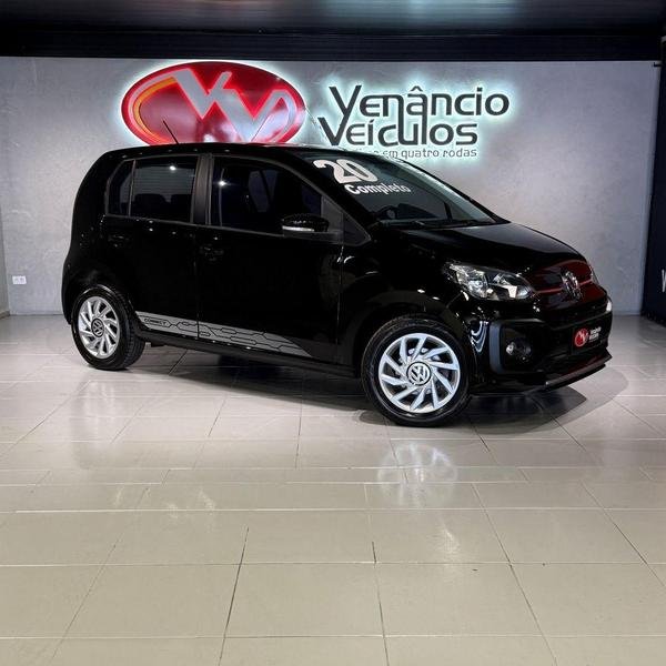 Volkswagen Up! Connect 1.0 TSI Total Flex 12V 5p na cor Preto no Canoas / RS - 20152