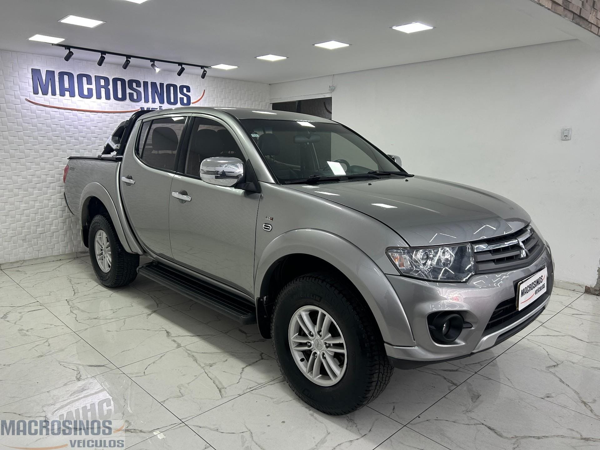 imagem de Triton HPE 3.2 CD TB Int.Diesel Aut