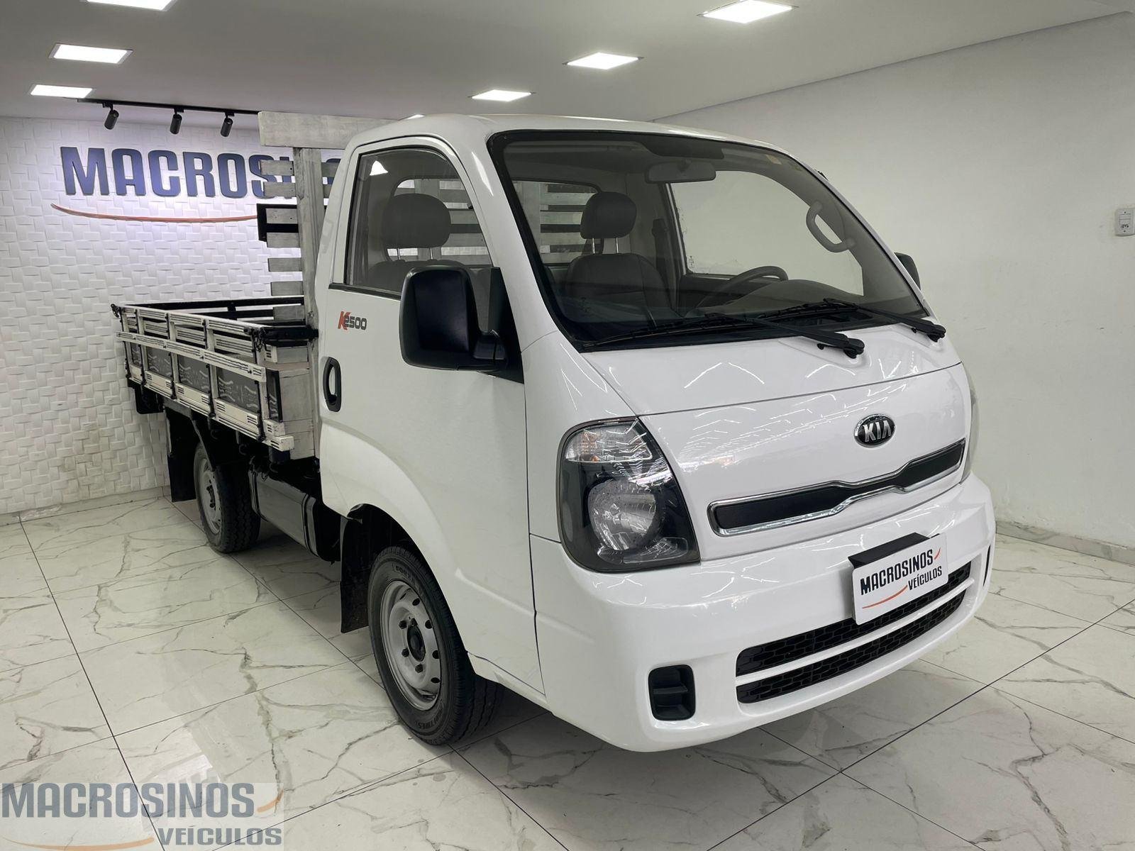 Kia Bongo K-2700 2.7 4x2/4x4 Diesel na cor Branco no Canoas / RS - 20181
