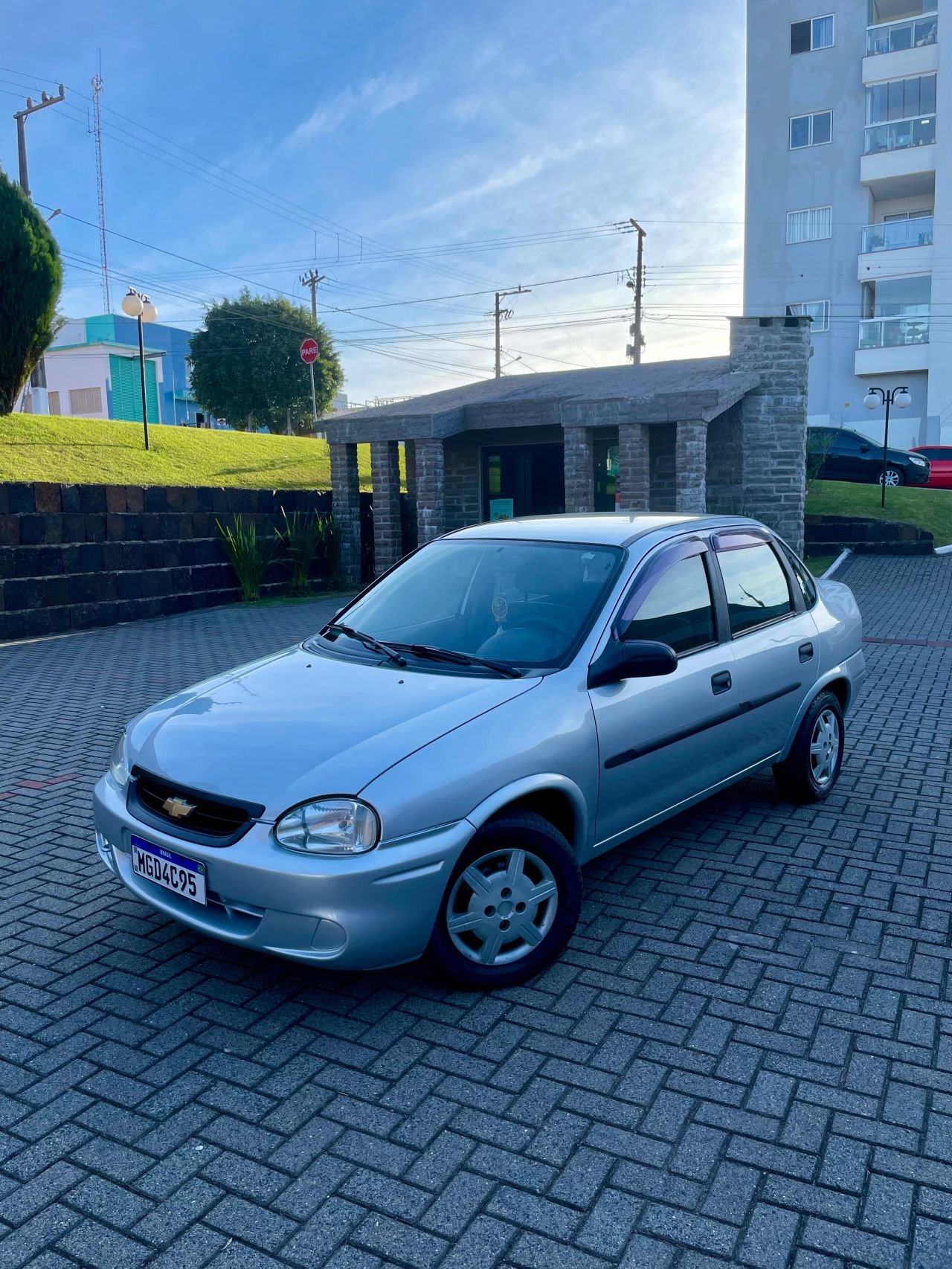 Chevrolet Classic Life/LS 1.0 VHC FlexP. 4p na cor Cinza em Chapecó / SC - 20247