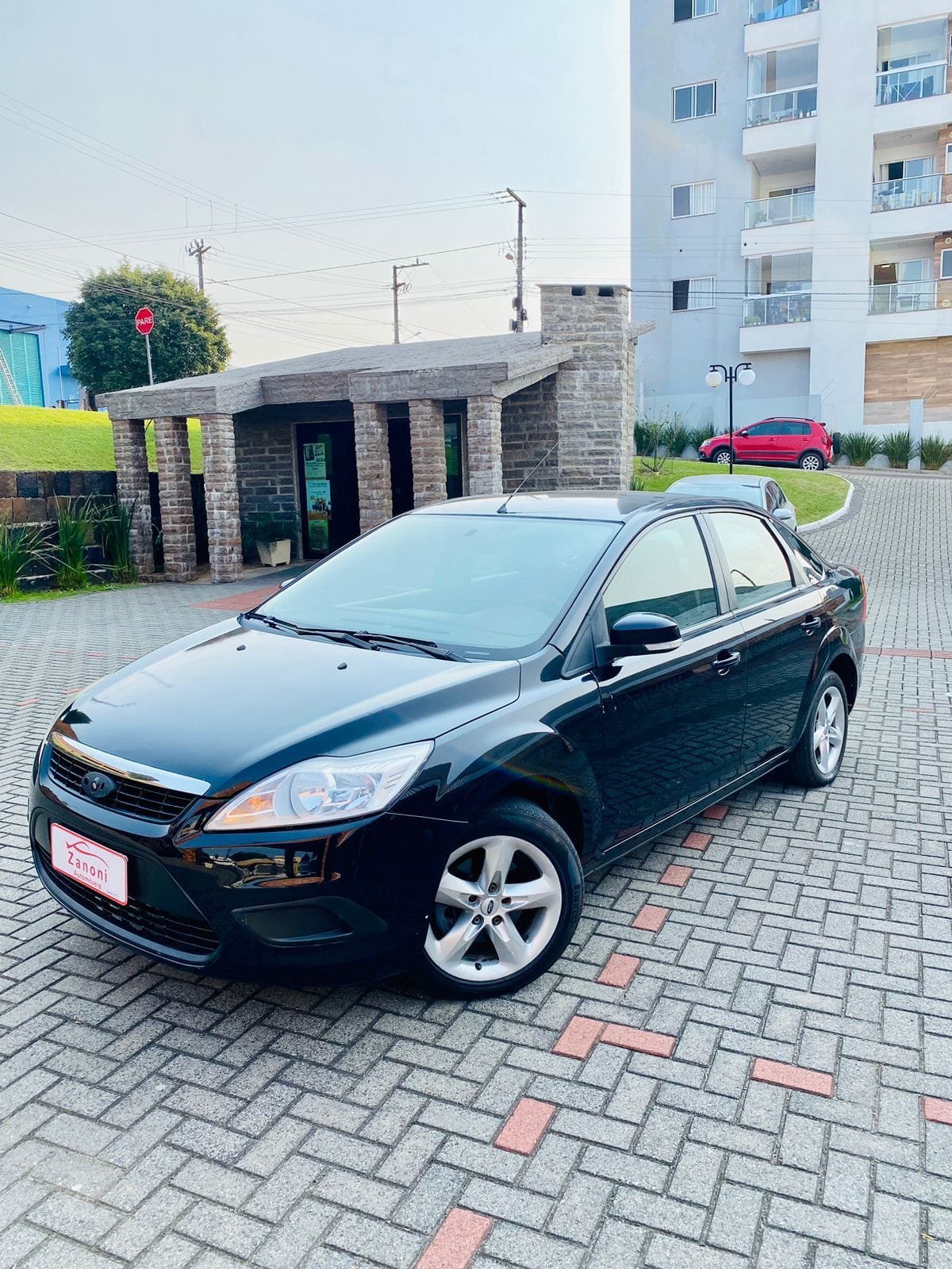 Ford Focus Ghia Sed. 2.0 16V/2.0 16V Flex Aut na cor Preto em Chapecó / SC - 20248