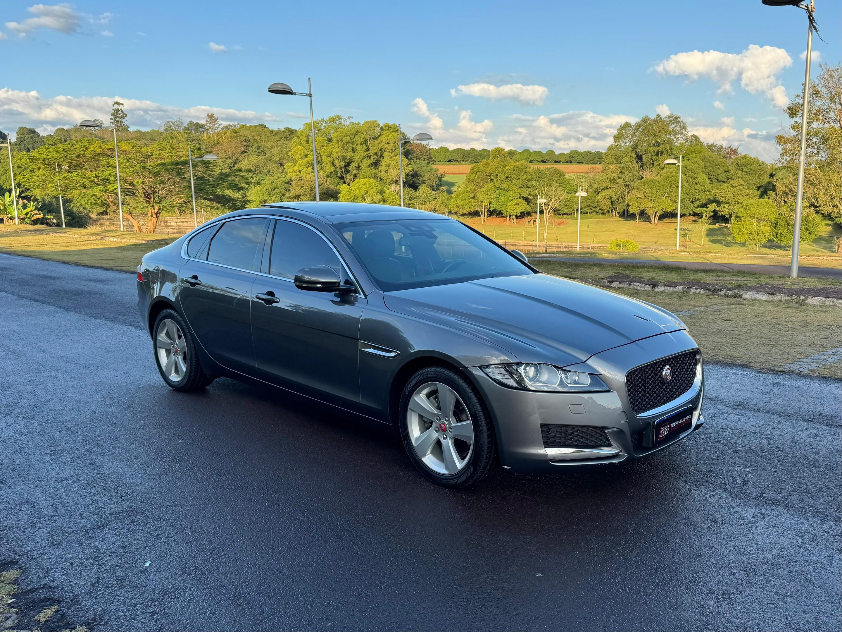 Jaguar XF 2.0 GTDi Prestige 16V Aut. na cor Cinza em Londrina / PR - 20530